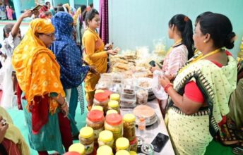 Women's Shack: A glimpse of self-reliance in women, Korean pickles, Janjgir's Kosa, Let's eat millet dosa in Sangi Madai