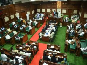 CG budget session 2023: Congress MLA encircles the minister, alleges bandarbat in the amount of DMF, also demands action