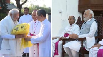 PM in Church: PM Modi reached Sacred Heart Catholic Church on the occasion of Easter, participated in prayer