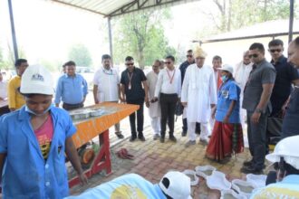 CM In RIPA: Chief Minister Bhupesh Baghel visited the processing center in Rural Industrial Park