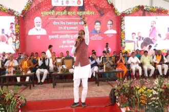 CM Shivraj: Chief Minister participated in Chief Minister's Ladli Bahna Mahasammelan at Gandhwani in Dhar district... Inauguration and foundation stone laying of works worth more than 417 crores