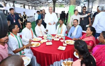 Bastar Division: The guests of Bastar division were overwhelmed by the cordial hospitality of the Chief Minister