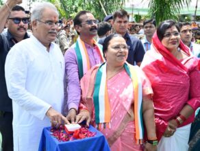 Dondilohara block: Chief Minister inaugurated Mata Bindeshwari Park and statue in village Bharda Tatenga of Dondilohara development block