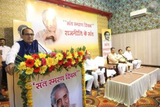 CM Shivraj: Chief Minister Shivraj Singh Chouhan named the old flyover of Dewas and ITI of Hatpipalya after himself. announced in the name of Kailash ji