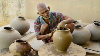 Narayanpur News: Sale of clay art products started