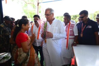 Bijapur Government Factory: Chief Minister Bhupesh Baghel inaugurated Bijapur Garment Factory located in Itpal.