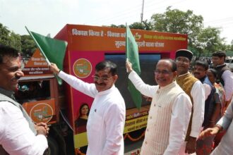 Development Chariots: Chief Minister Shivraj Chauhan flagged off the Vikas Chariots..."127 Vikas Chariots will tour in the state for 40 days on the theme of 'Vikas hai - Vikas karenge'