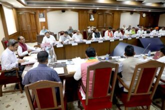 MP Cabinet Meeting: The meeting of the Council of Ministers started with the singing of Vande-Mataram under the chairmanship of Chief Minister Shivraj Chauhan.