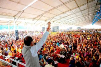 MP CM in Khargon: Chief Minister Shivraj inaugurated development works worth Rs 3673 crore in Khargon and performed Bhoomi Pujan...There will be a survey of the damage caused by flood.