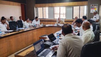 State Health Committee: Additional Chief Secretary Renu G. Pillai took the meeting of the executive committee of the state health committee.