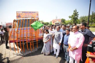 Deendayal Kitchen Center: Chief Minister Shivraj Chauhan flagged off the mobile Deendayal Kitchen Center