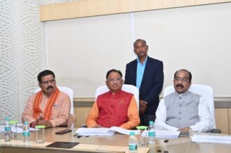 CG Health Department: Chief Minister Vishnu Dev Sai is taking a meeting of the Health Department.